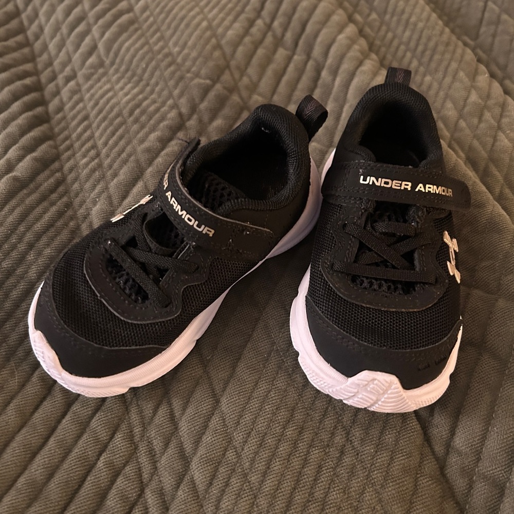 Under armor toddler sneakers